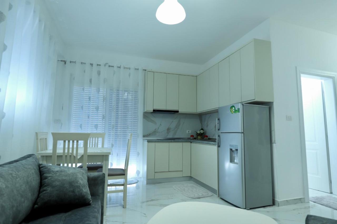 Apartment E&g *